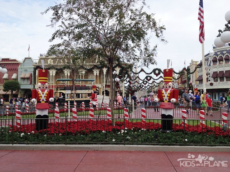 20+ Ways to Celebrate the Holidays & Christmas at Walt Disney World